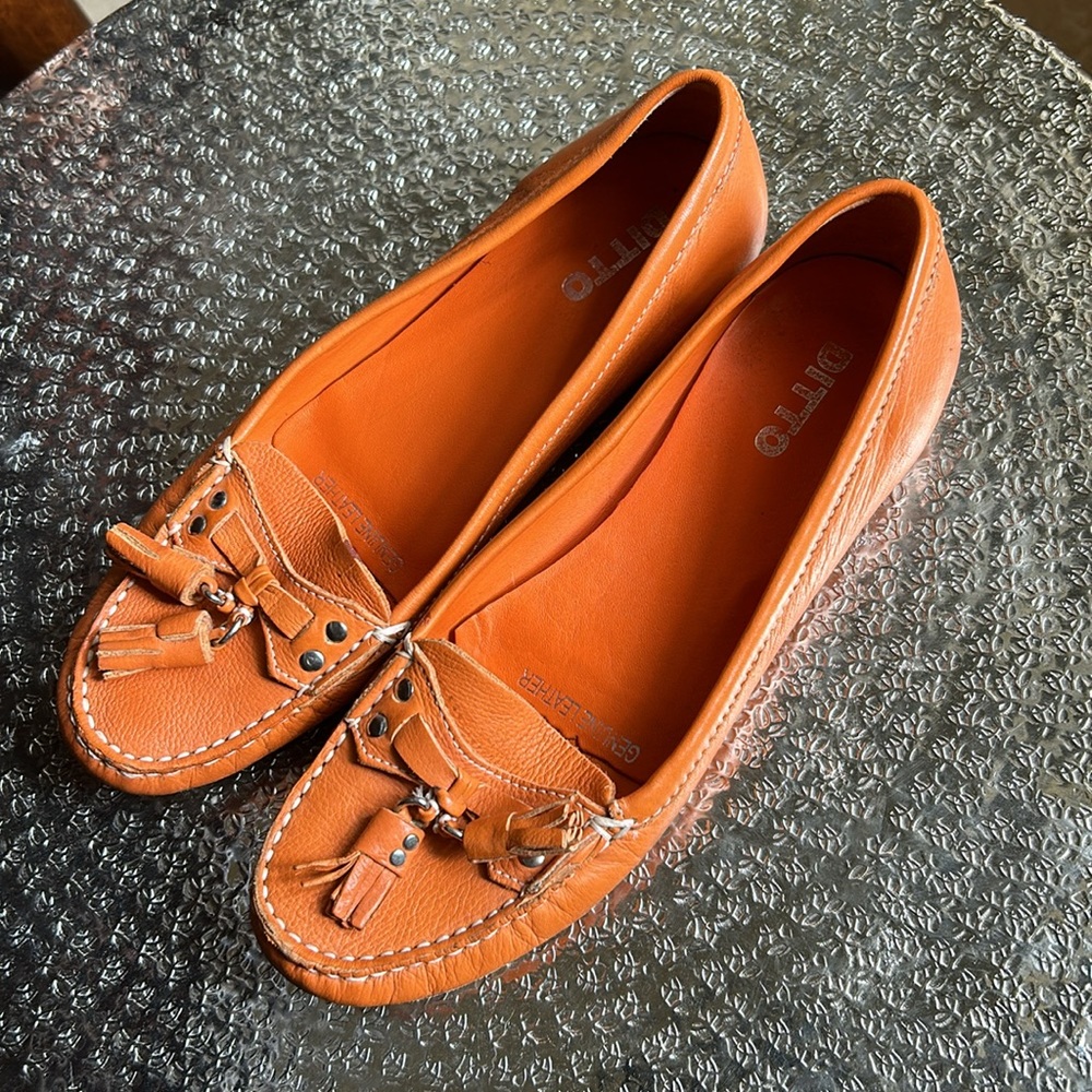 Ditto orange color genuine leather shoes
